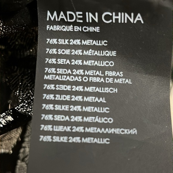 Club Monaco Metallic Pattern Silk Blend Semi Sheer Blouse In Floral Print - XXS - Picture 13 of 16